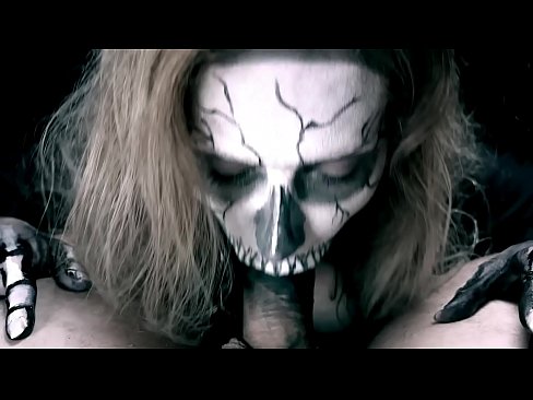 ❤️ Demoniska meitene sūc locekli ar savu melno muti un norij spermu. ❤️❌ Duršanās video pie lv.pinkporno.ru ❌