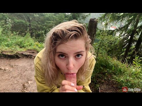 ❤️ Meitene norij spermu pēc publiska blowjoba - Eva Elfi ❤️❌ Duršanās video pie lv.pinkporno.ru ❌