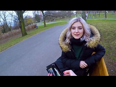 ❤️ Norij svešinieka karstu spermu par naudu - blowjob in the park by Eva Elfie ❤️❌ Duršanās video pie lv.pinkporno.ru ❌